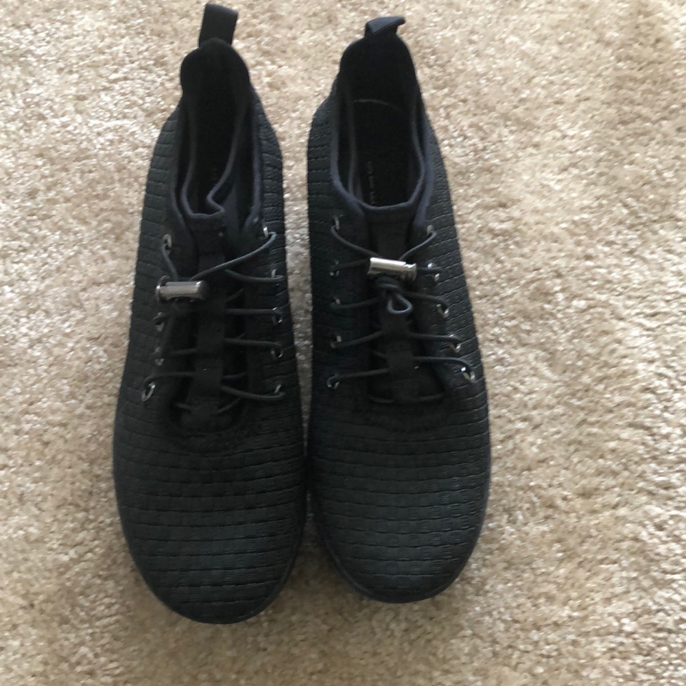 Sneaker Shoe